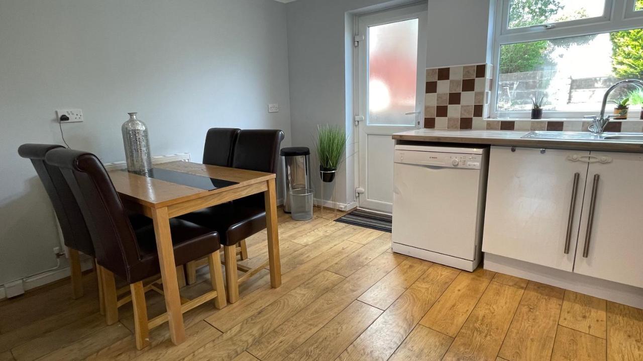 Ty Caer Cottage Merthyr Tydfil Dowlais Eksteriør billede